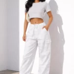Women's plus-size wide-leg cargo pants
