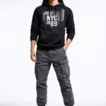 Urban cargo pants with zipper closure