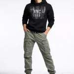 Urban cargo pants with zipper closure