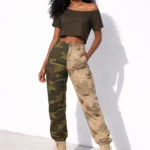 Women's dual-tone camo cargo pants