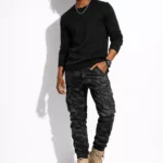 Slim camouflage cargo jeans